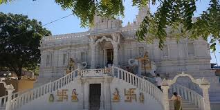 juna-bera-jain-temple